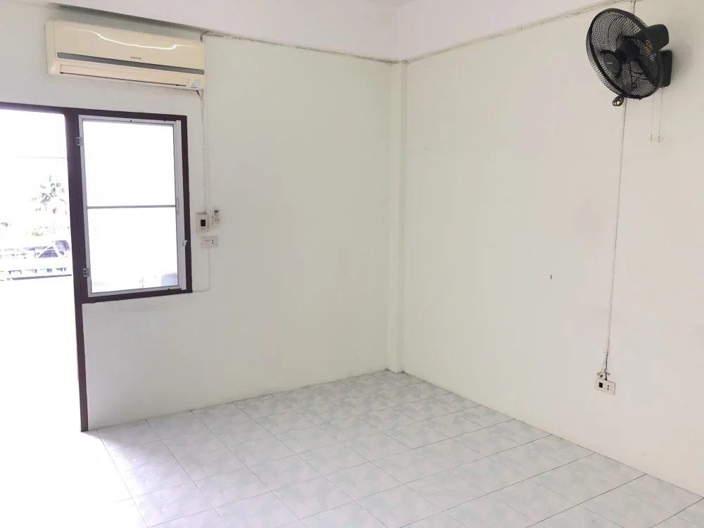 ห้องพักราคาถูก พี เค ที เฮาส์ (P.K.T.House) ห้องแอร์-พัดลม ซ.คลองหลวง5 (ซ.พัฒนาเจริญรุ่ง2) รูปที่ 13